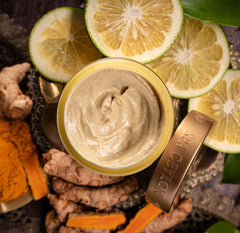 TRUE TURMERIC – VITAMIN C PILING MASKA ZA LICE S GLINOM 200g